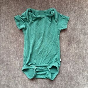 Kyte BABY Teal Short Sleeve Baby Onesie